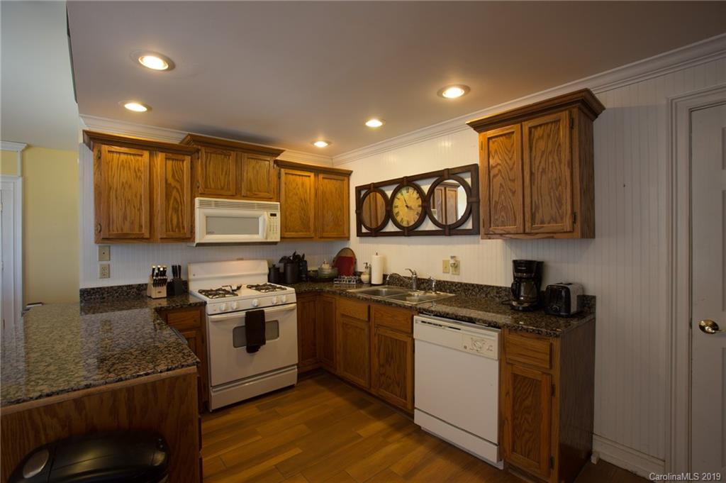 1785 Pot Leg Road Waynesville, NC 28785 - Photo 9 of 39