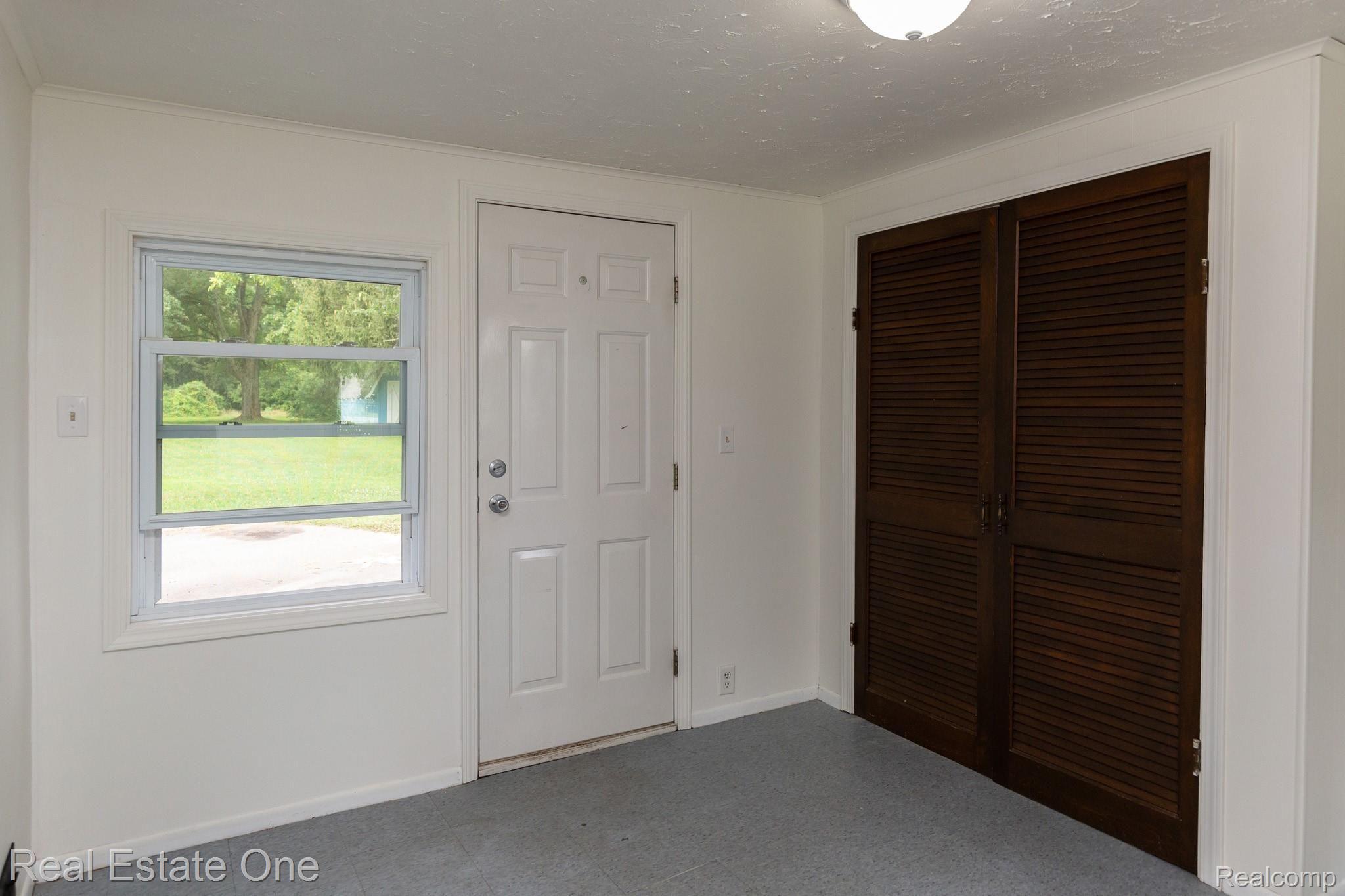 13345 Grafton Road Carleton, MI 48117 - Photo 21 of 34 13345GraftonRd-21.jpg