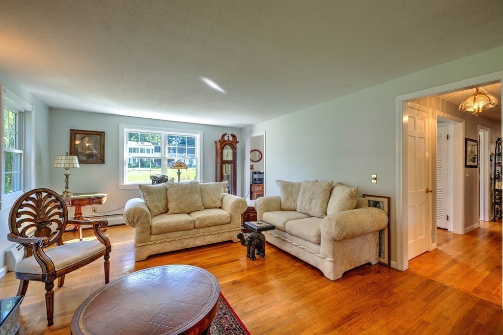 10 Ruth Drive Wilbraham, MA 01095 - Photo 12 of 38 Gallery Image 12