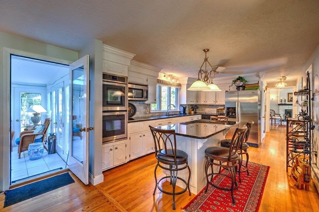 10 Ruth Drive Wilbraham, MA 01095 - Photo 6 of 38 Gallery Image 6