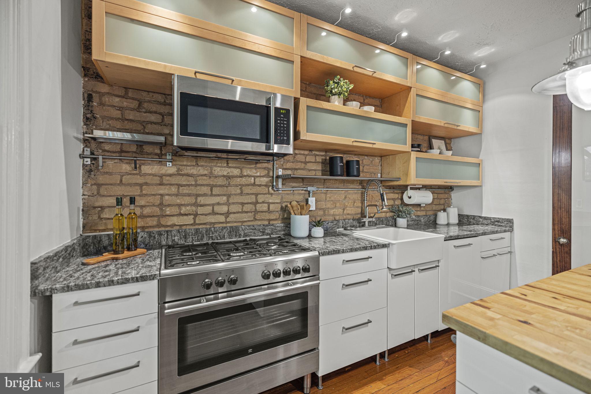 1016 Park Road Northwest Washington, DC 20010 - Photo 15 of 48