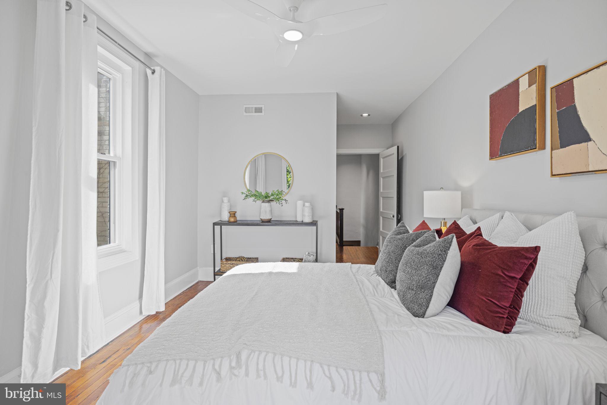 1016 Park Road Northwest Washington, DC 20010 - Photo 19 of 48