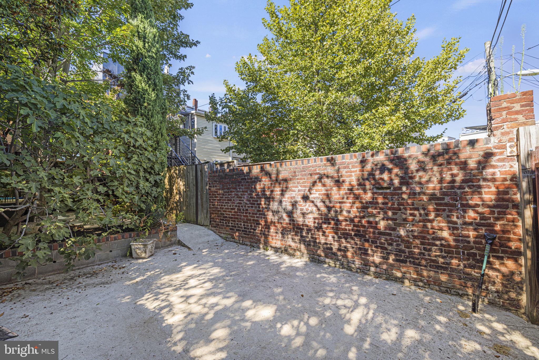 1016 Park Road Northwest Washington, DC 20010 - Photo 45 of 48