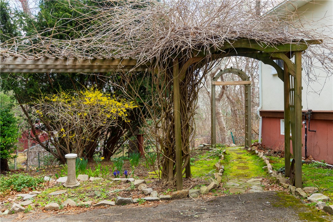 5075 Old Post Road Charlestown, RI 02813 - Photo 35 of 45