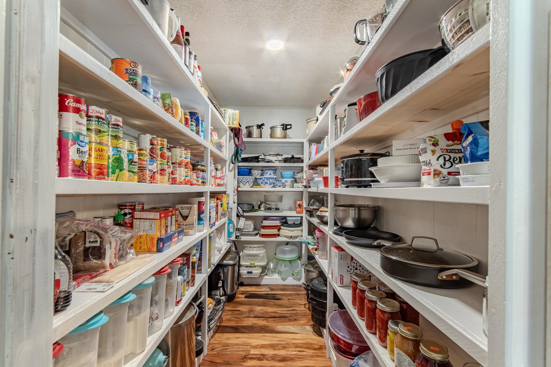 3095 Buster Road Middleton, TN 38052 - Photo 13 of 36 a storage room with lots of clutter