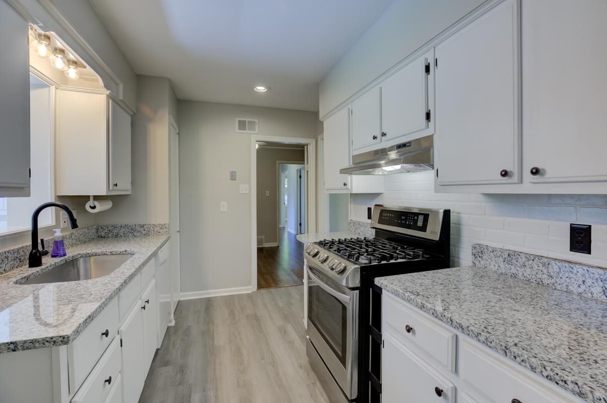 1738 Capri Road Memphis, TN 38117 - Photo 13 of 24