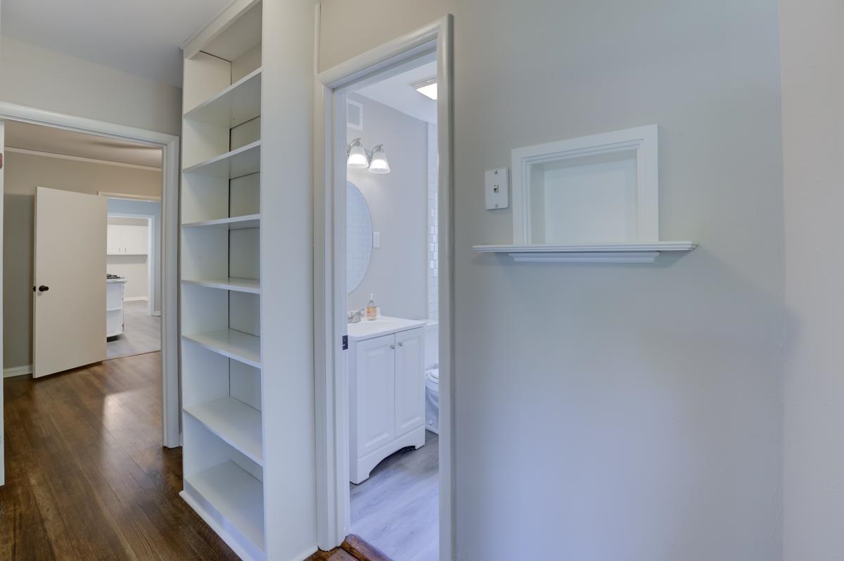 1738 Capri Road Memphis, TN 38117 - Photo 15 of 24