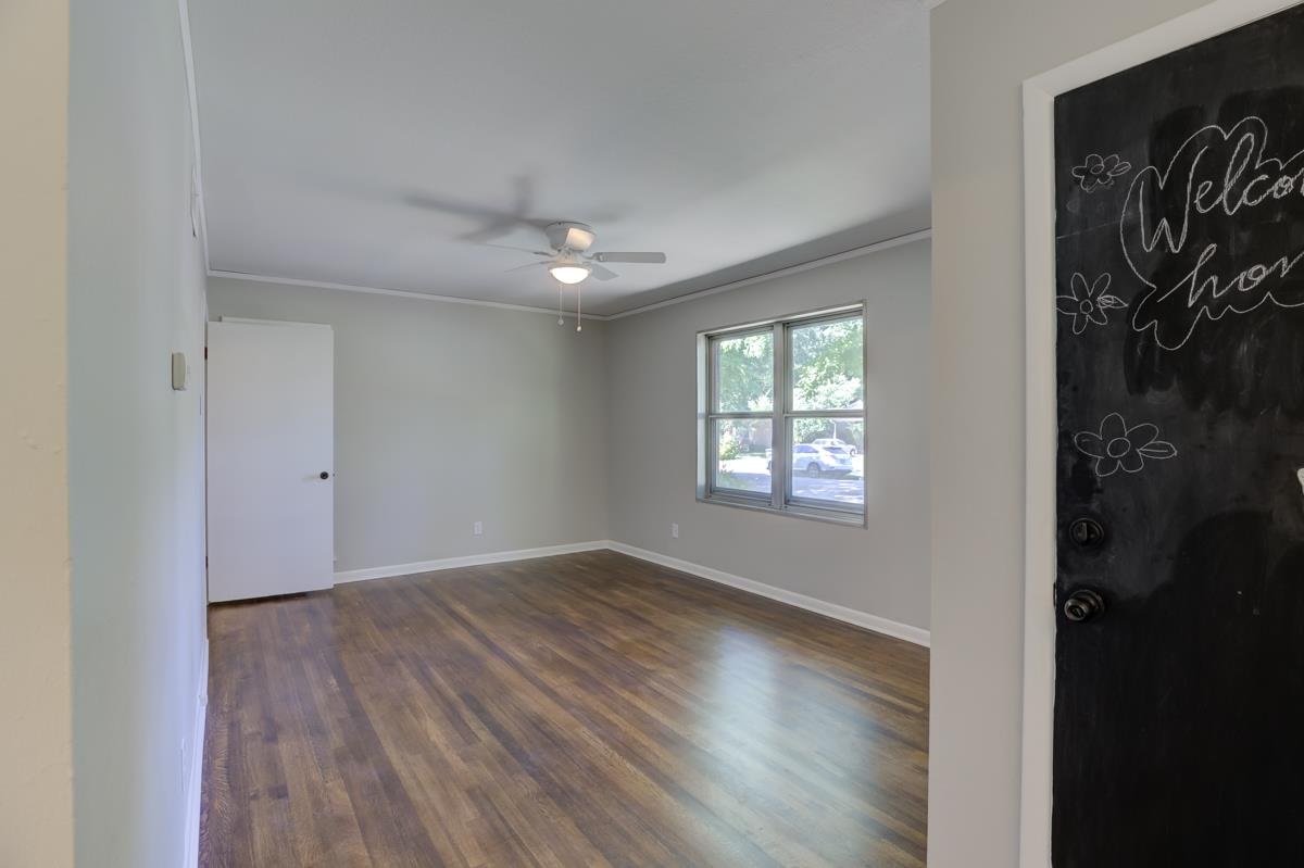 1738 Capri Road Memphis, TN 38117 - Photo 5 of 24