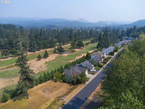 $89,000 | 980 Holly Avenue, Cottage Grove, OR 97424