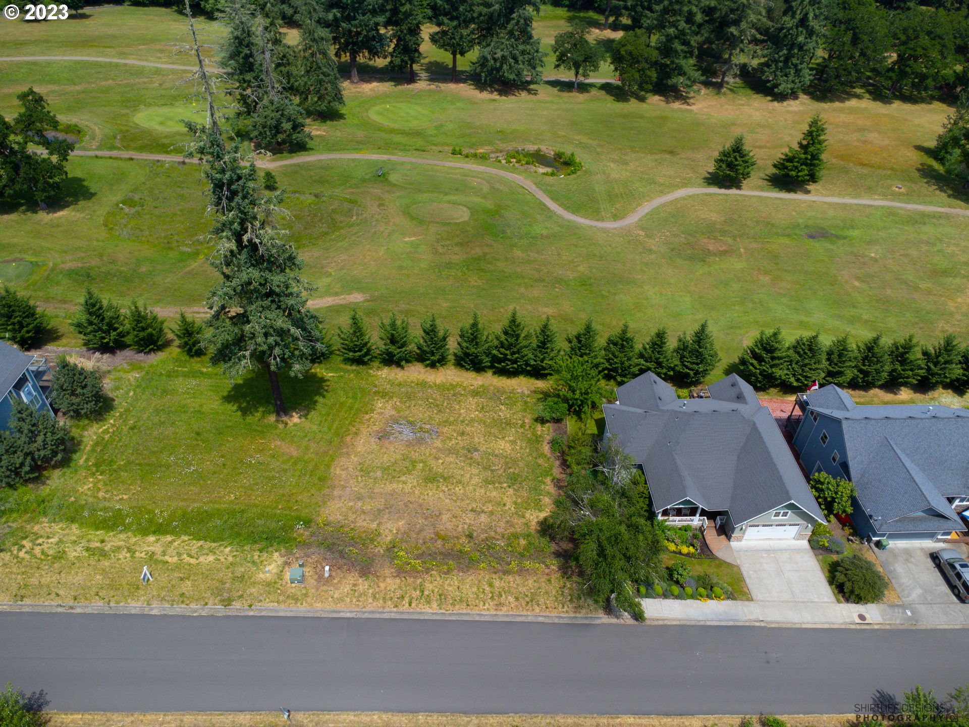 980 Holly Avenue Cottage Grove, OR 97424 - Photo 3 of 18