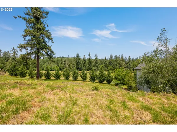 $89,000 | 980 Holly Avenue, Cottage Grove, OR 97424