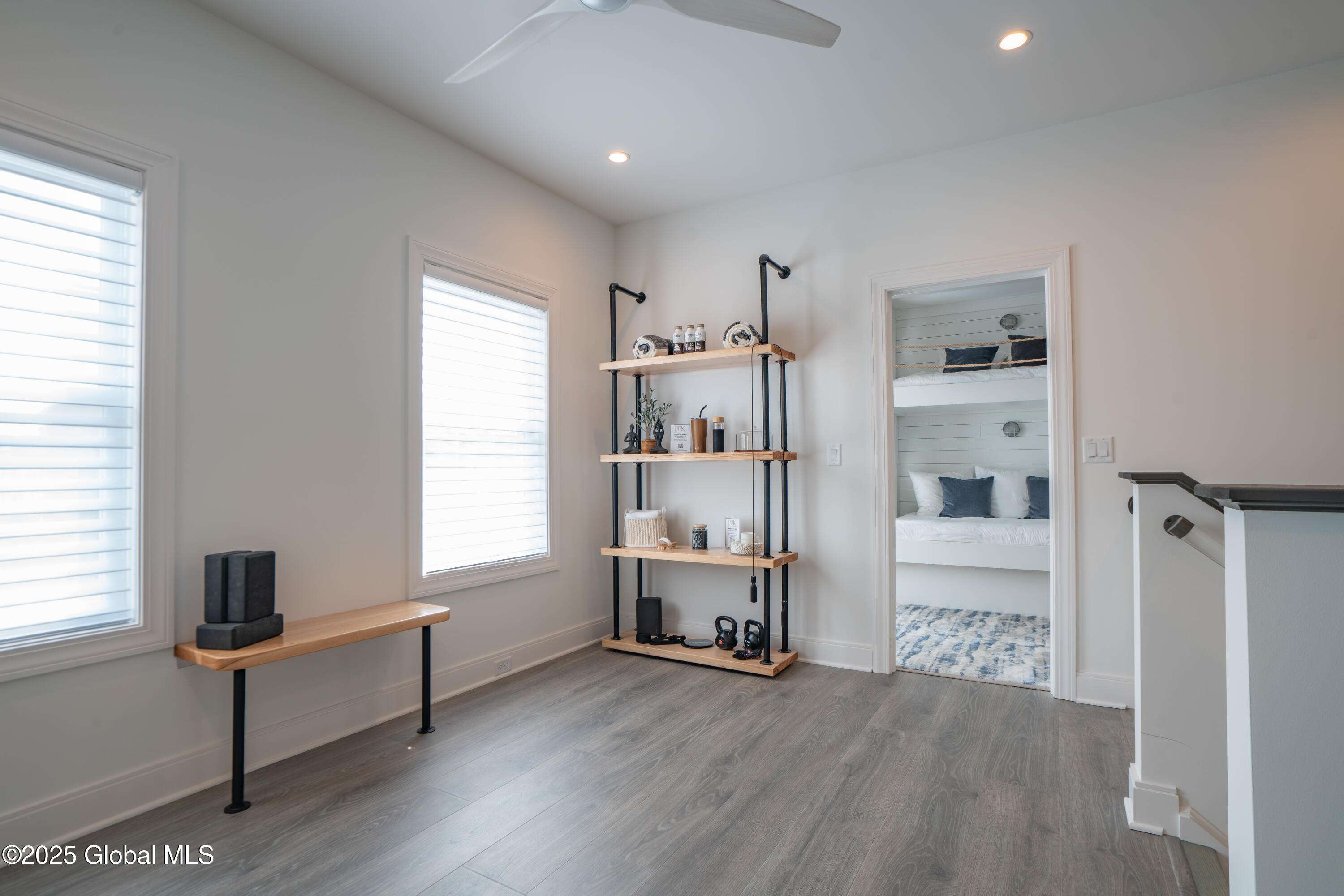 59 Cambridge Way Colonie, NY 12110 - Photo 15 of 22 DSC04421