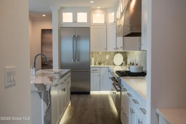 $742,900 | 59 Cambridge Way, Colonie, NY 12110