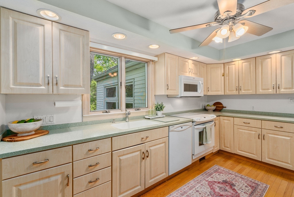 68 Shelton Road Swampscott, MA 01907 - Photo 12 of 40 Gallery Image 12