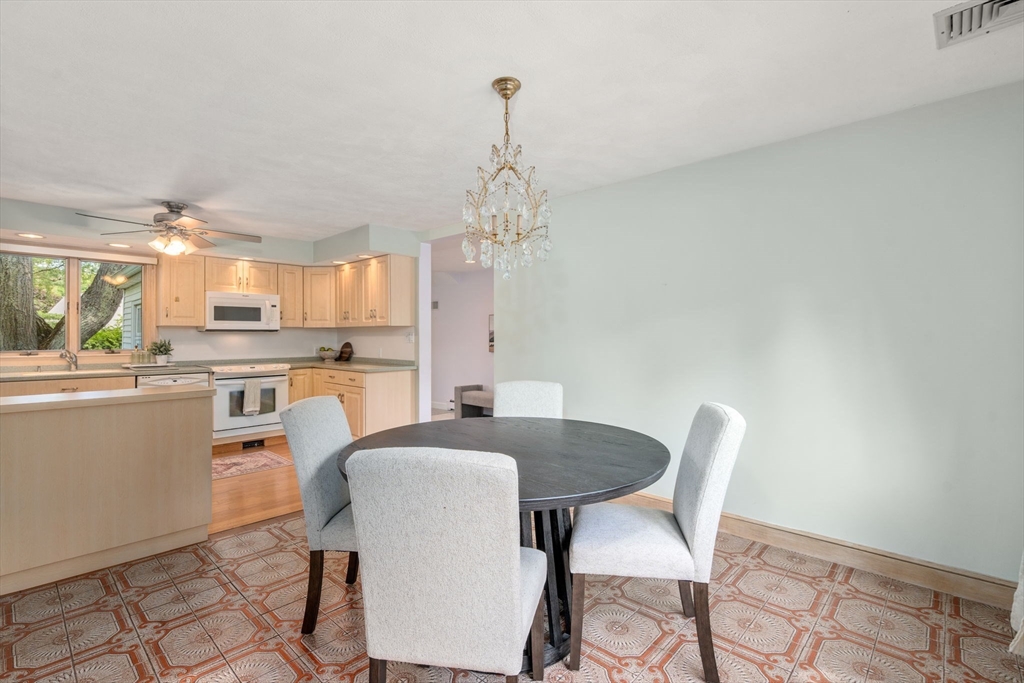 68 Shelton Road Swampscott, MA 01907 - Photo 15 of 40 Gallery Image 15