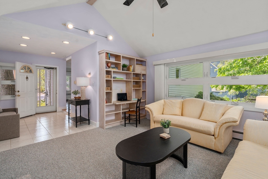 68 Shelton Road Swampscott, MA 01907 - Photo 8 of 40 Gallery Image 8