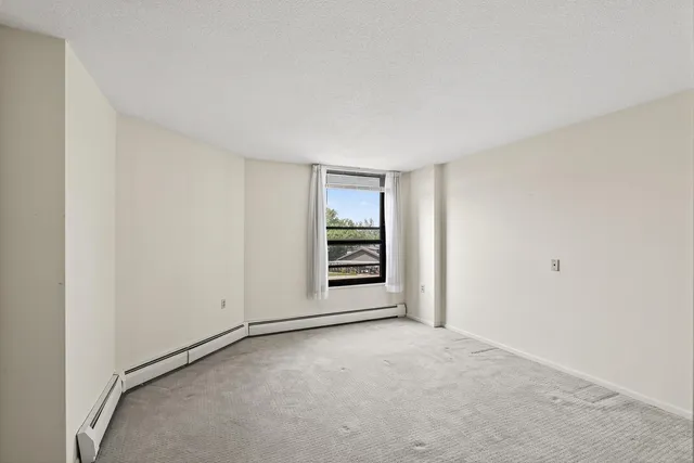 $79,000 | 6615 Lake Shore Drive South, Unit 410, Minneapolis, MN 55423