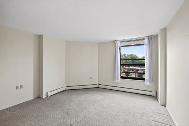 $79,000 | 6615 Lake Shore Drive South, Unit 410, Minneapolis, MN 55423