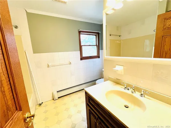 $3,200 | 21 Cottage Street, Unit 3, New Haven, CT 06511