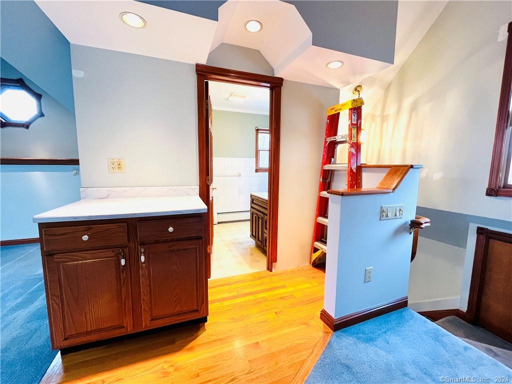 21 Cottage Street, Unit 3 New Haven, CT 06511 - Photo 23 of 26 2nd level