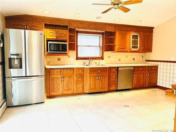 $3,200 | 21 Cottage Street, Unit 3, New Haven, CT 06511