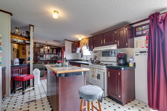 $175,000 | 5208 Dubbs Road, Dundee, MS 38626