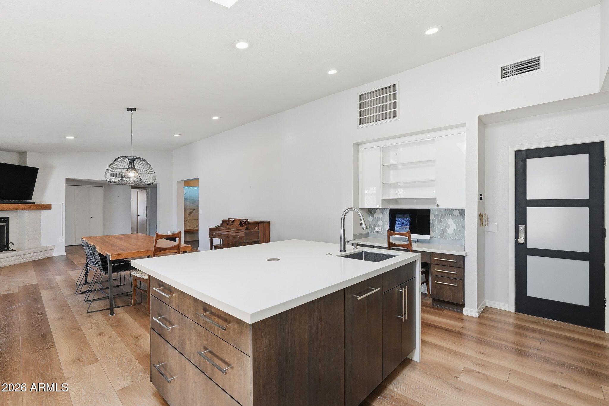 54 West Carver Road Tempe, AZ 85284 - Photo 16 of 38