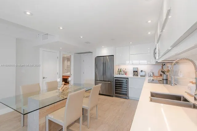 $19,300 | 2301 Collins Avenue, Unit 738, Miami Beach, FL 33139