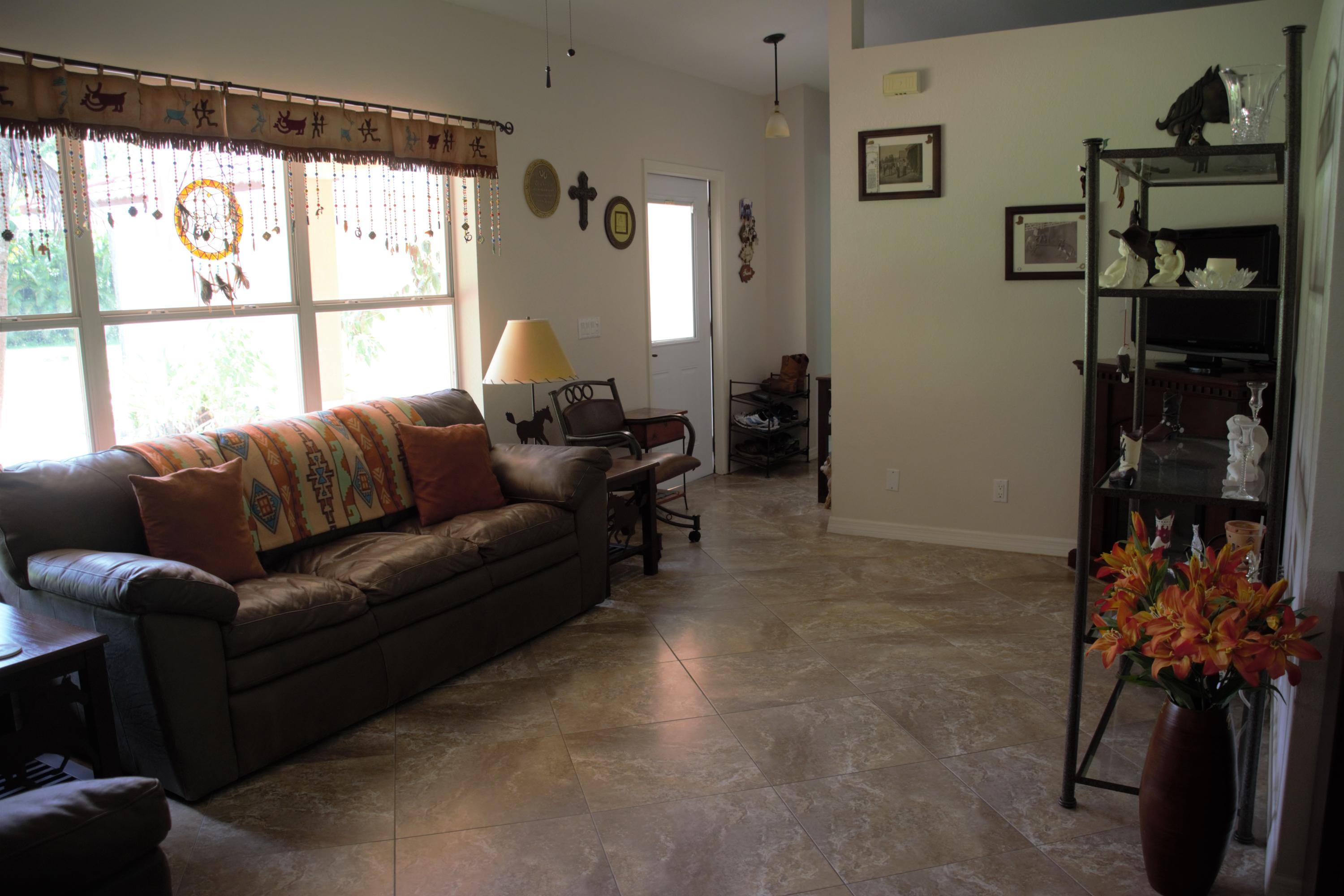 12563 Old Indiantown Road Jupiter, FL 33478 - Photo 11 of 36 Living