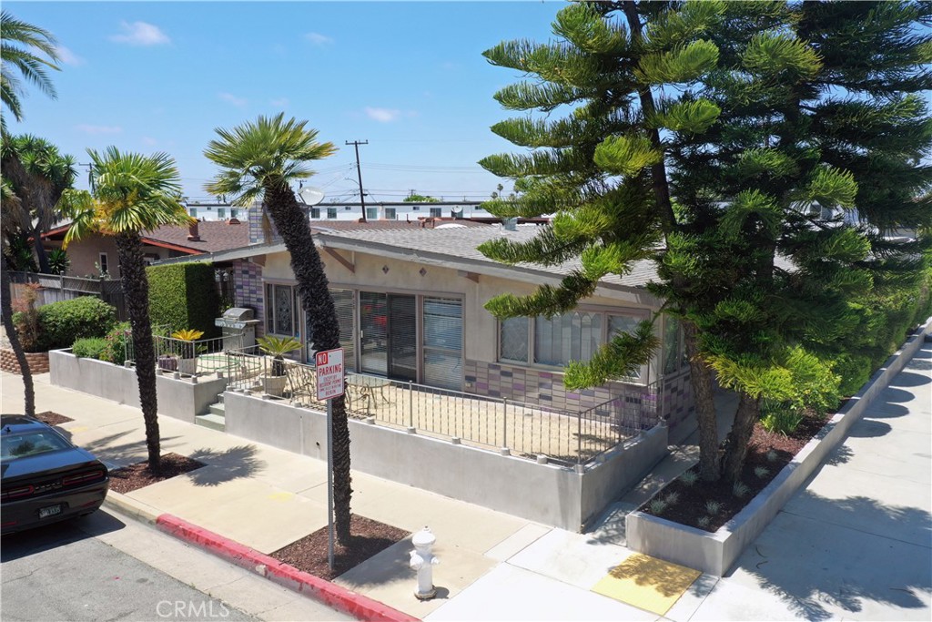 408 Ford Road Costa Mesa, CA 92627 - Photo 1 of 8