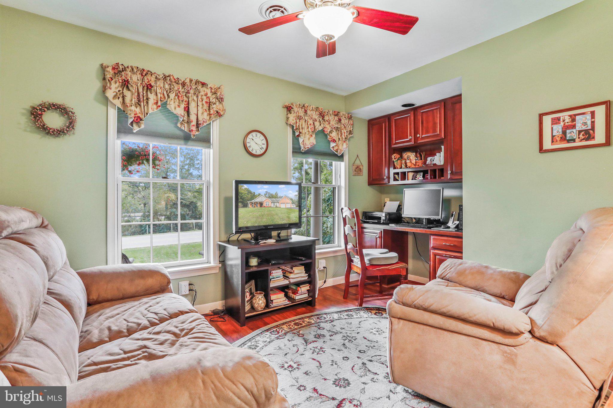 11856 Boyd Road Clear Spring, MD 21722 - Photo 19 of 35 Den/office