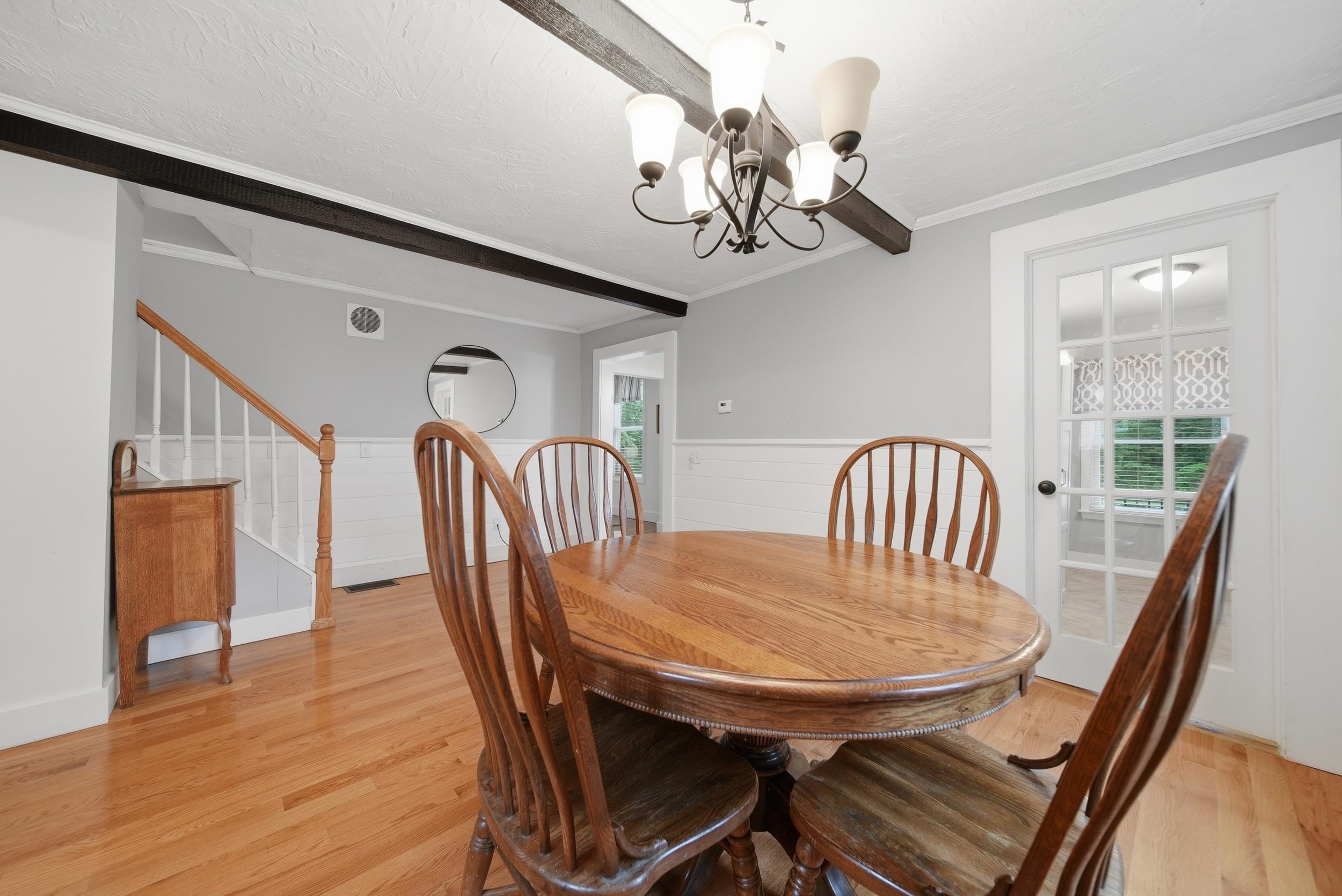 288 Island Pond Road Derry, NH 03038 - Photo 11 of 46