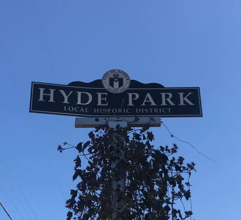 $1,099 | 415 West 39th Street, Unit 209, Austin, TX 78751