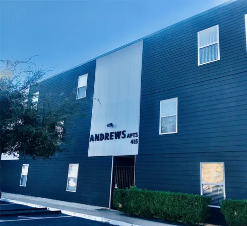 $1,099 | 415 West 39th Street, Unit 209, Austin, TX 78751