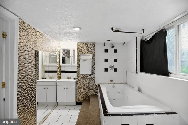 $383,999 | 704 65th Avenue, Capitol Heights, MD 20743