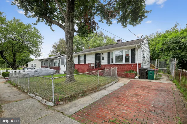 $383,999 | 704 65th Avenue, Capitol Heights, MD 20743