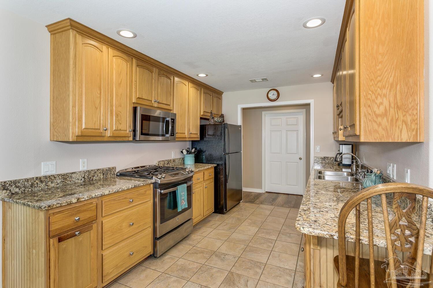 873 Dolphin Road Milton, FL 32583 - Photo 15 of 39 Gallery Image 15