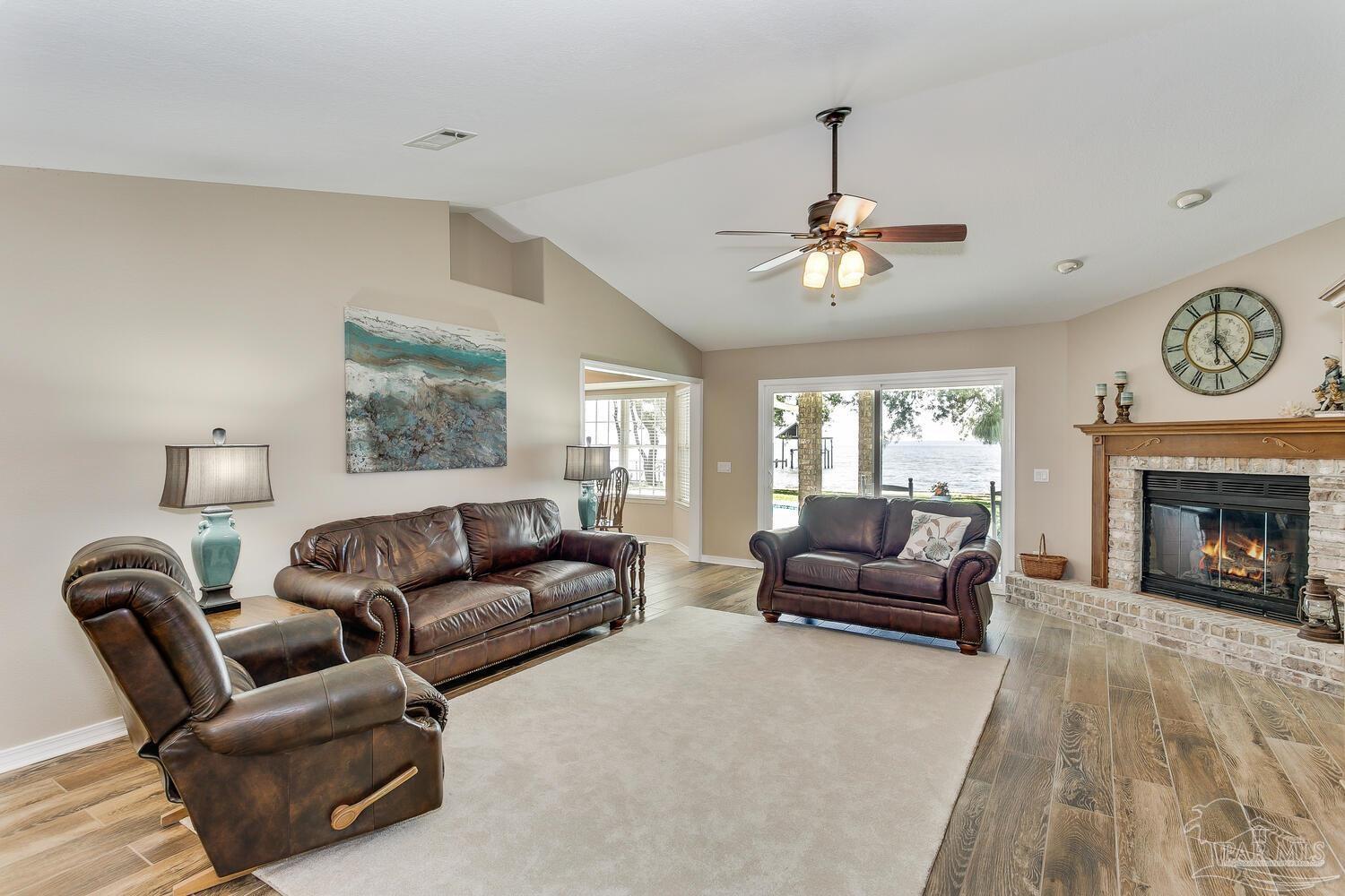 873 Dolphin Road Milton, FL 32583 - Photo 8 of 39 Gallery Image 8