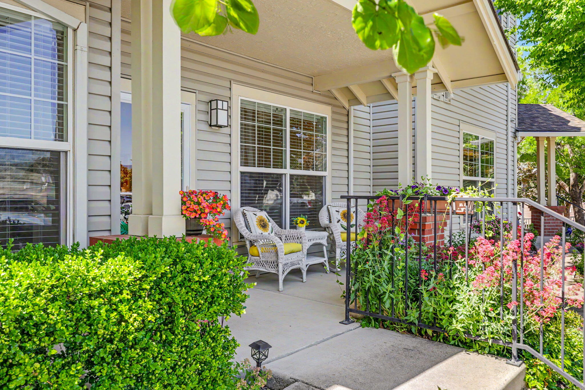 818 Pavilion Place Ashland, OR 97520 - Photo 2 of 38 ApxPP00003