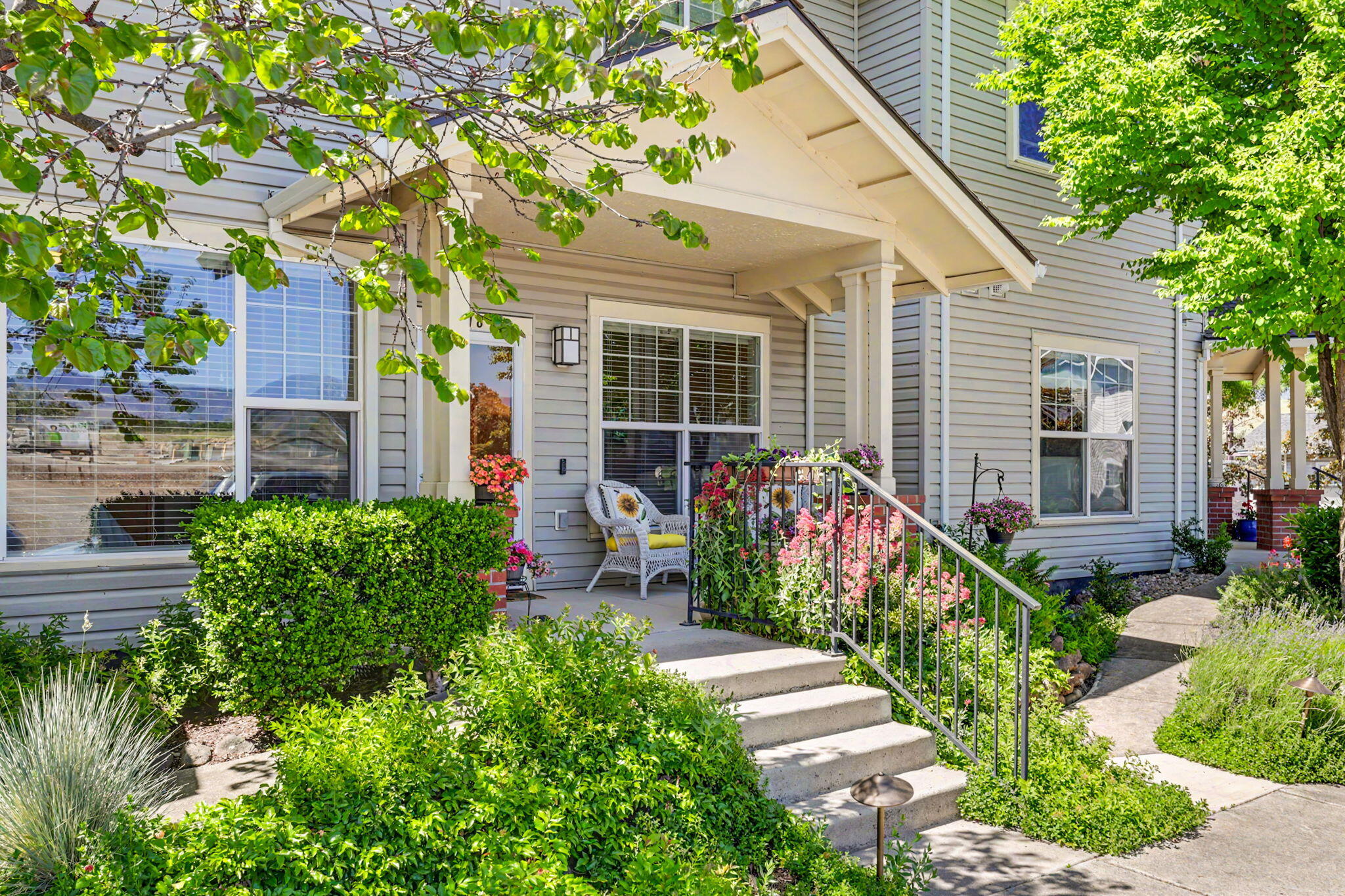 818 Pavilion Place Ashland, OR 97520 - Photo 4 of 38 ApxPP00007