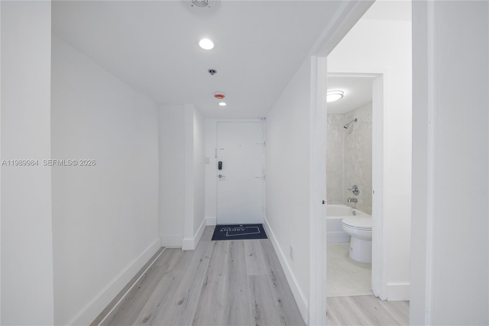 100 Lincoln Road, Unit 626 Miami Beach, FL 33139 - Photo 10 of 12 wooden floor in a gallery
