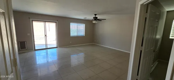 $1,950 | 18363 North 114th Avenue, Surprise, AZ 85378