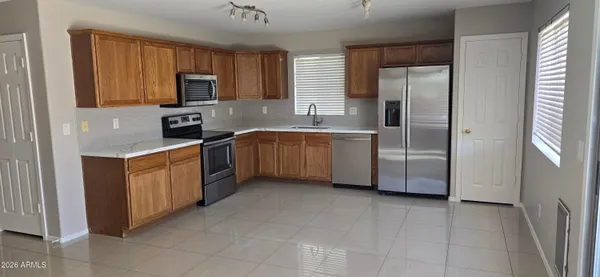 $1,895 | 18363 North 114th Avenue, Surprise, AZ 85378