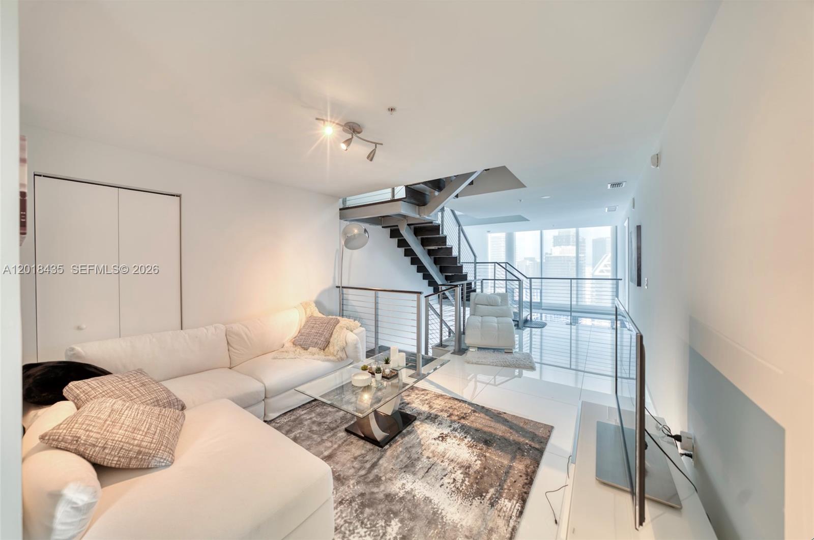 92 Southwest 3rd Street, Unit 5203 Miami, FL 33130 - Photo 11 of 22