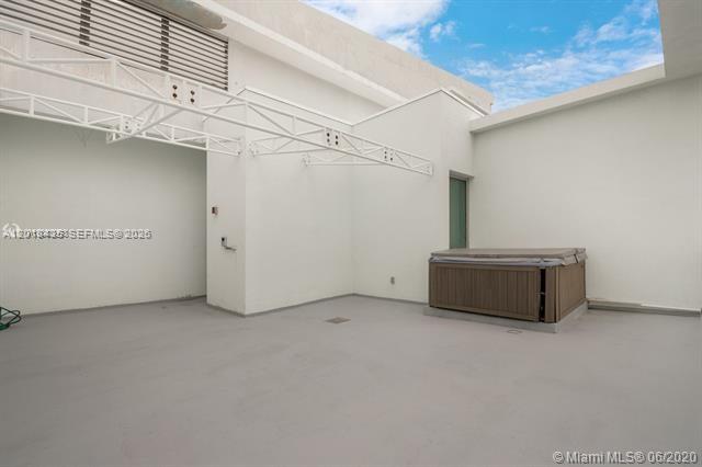 92 Southwest 3rd Street, Unit 5203 Miami, FL 33130 - Photo 19 of 22