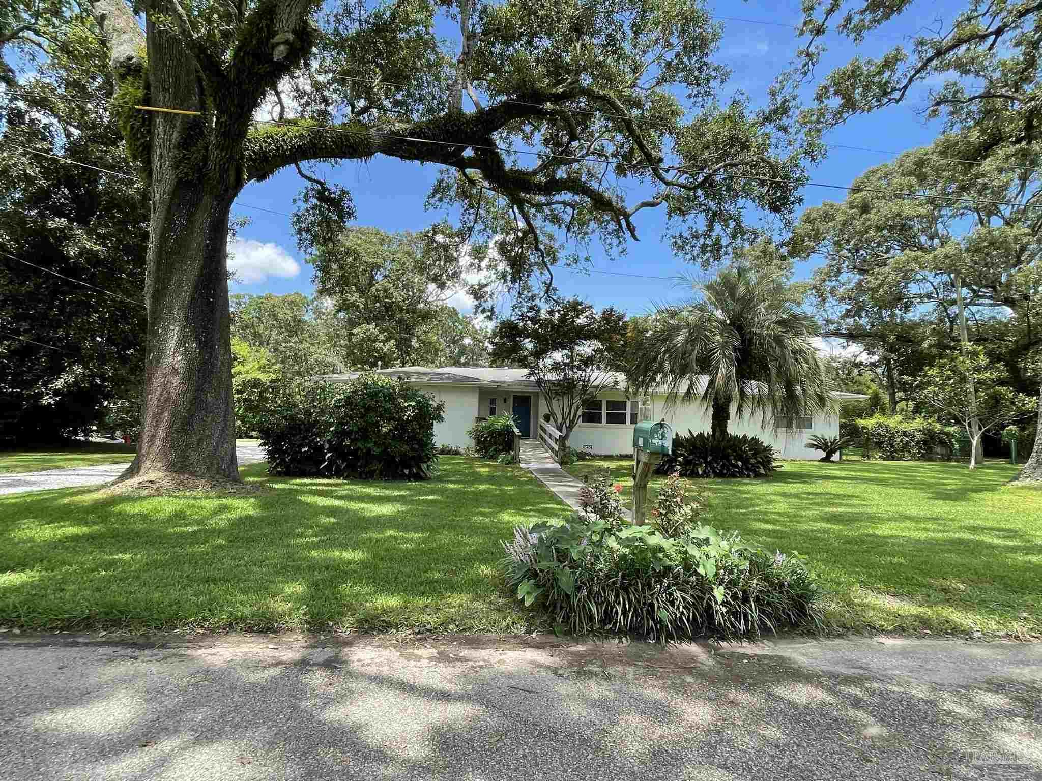 200 Camden Road Pensacola, FL 32514 - Photo 8 of 48 Gallery Image 8