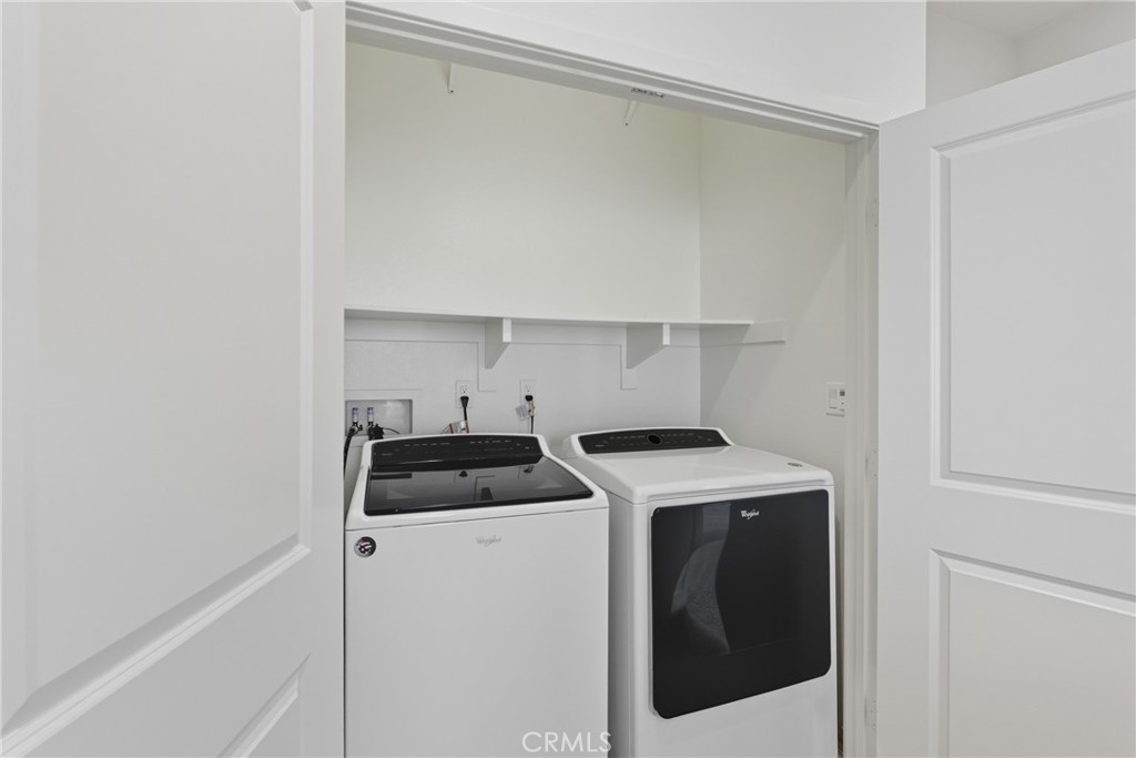 4211 Mission Ranch Way Oceanside, CA 92057 - Photo 15 of 40 a utility room with dryer and washer