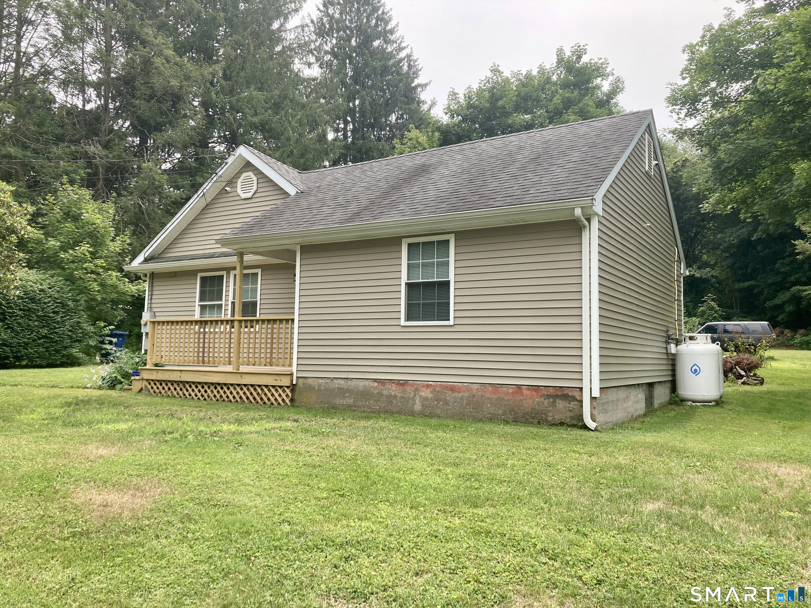 31 Type Road Windham, CT 06266 - Photo 3 of 19