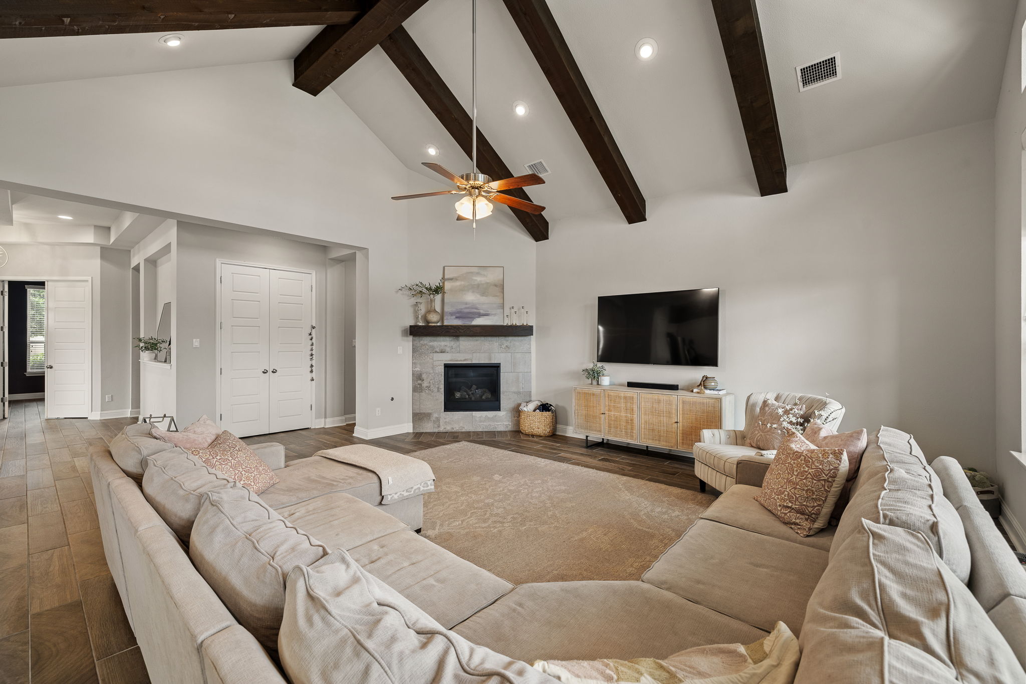 300 Blue Agave Lane Georgetown, TX 78626 - Photo 8 of 31