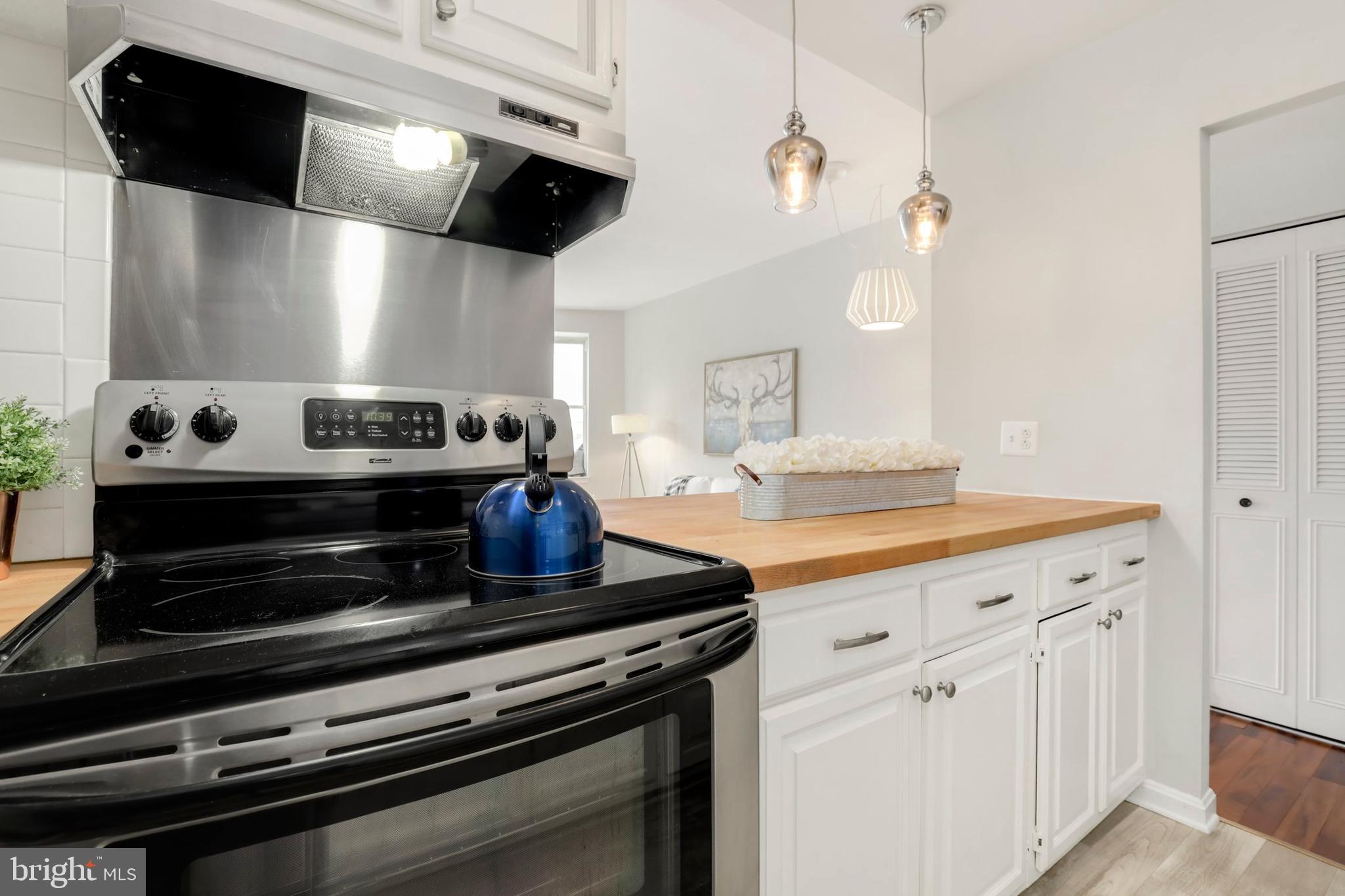 2000 16th Street Northwest, Unit 305 Washington, DC 20009 - Photo 12 of 19